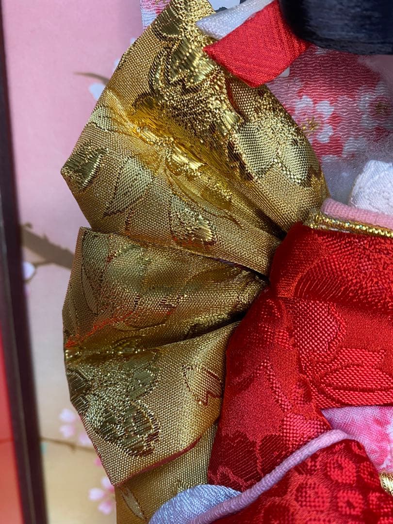 羽子板　立体振袖　ガラスケース１３号・サイズ間口約２９×奥行約２３×高さ約５５㎝