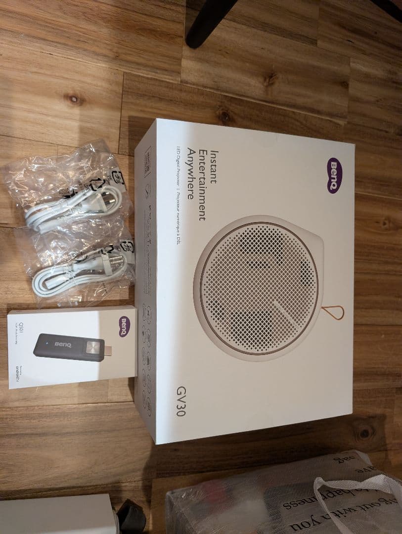 BenQ プロジェクター GV30 一式 ホワイト