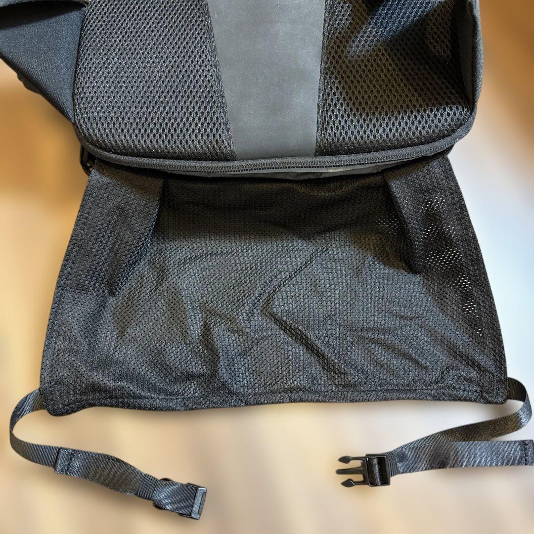 【美品】POMULU ポムル 2WAYヒップシート ショルダーバッグ ブラック