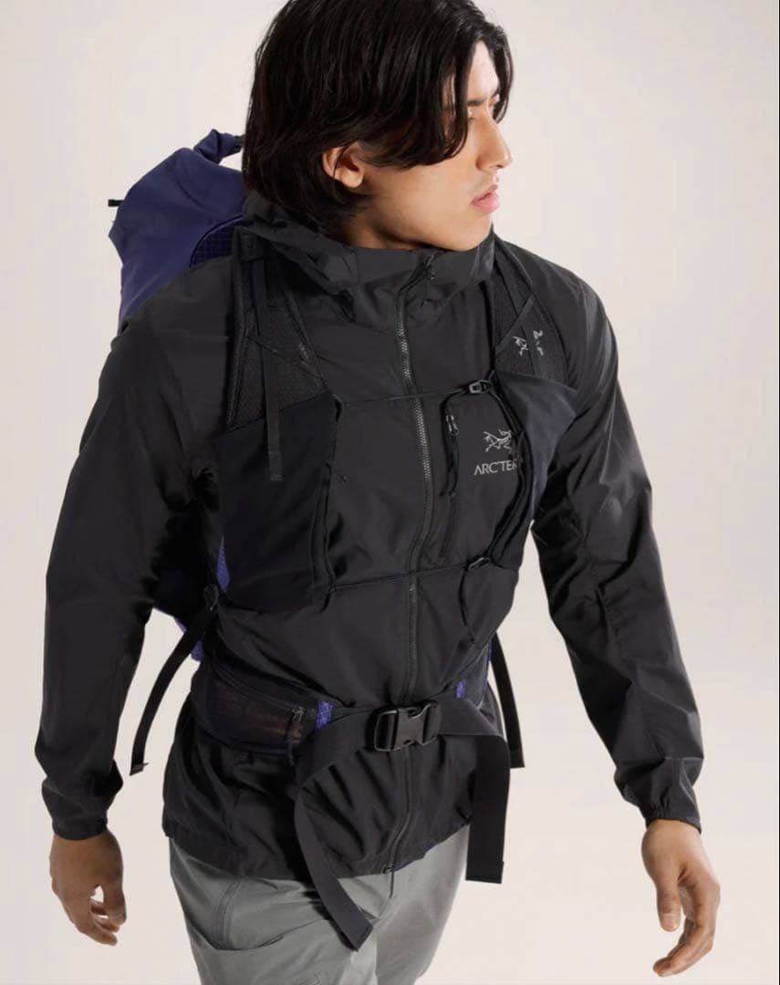 美品 ARC'TERYX アークテリクス スコーミッシュ フーディM ブラック