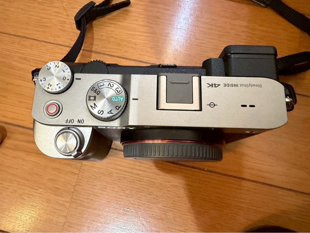 SONY 一眼レフカメラ、三脚、カバー、ショルダーバッグのセット