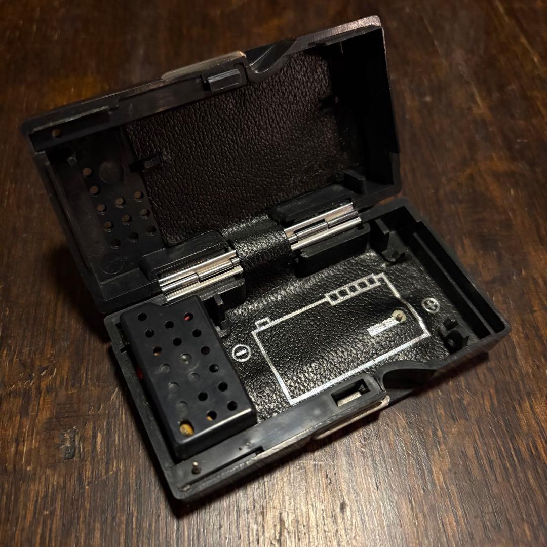 SONY ICR-100 小型ラジオ　1967年