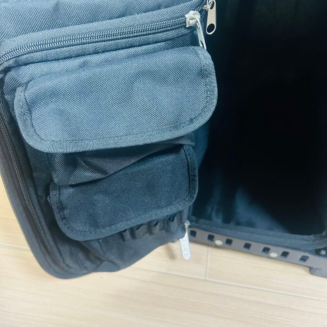 ZÜCA ズーカ　ブラック 座れる　キャリーケース　人気