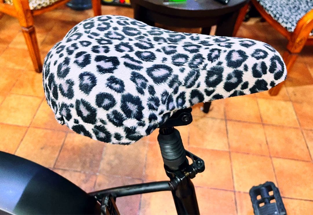 値下げしましたアシスト自転車 ファットタイプ20インチ本体