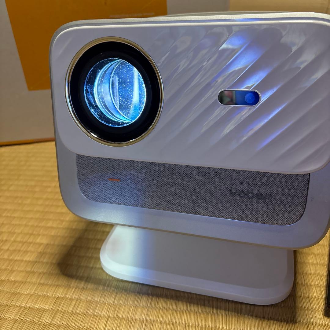 YABER V12 プロジェクター フルHD 4K対応 高輝度 未使用に近い