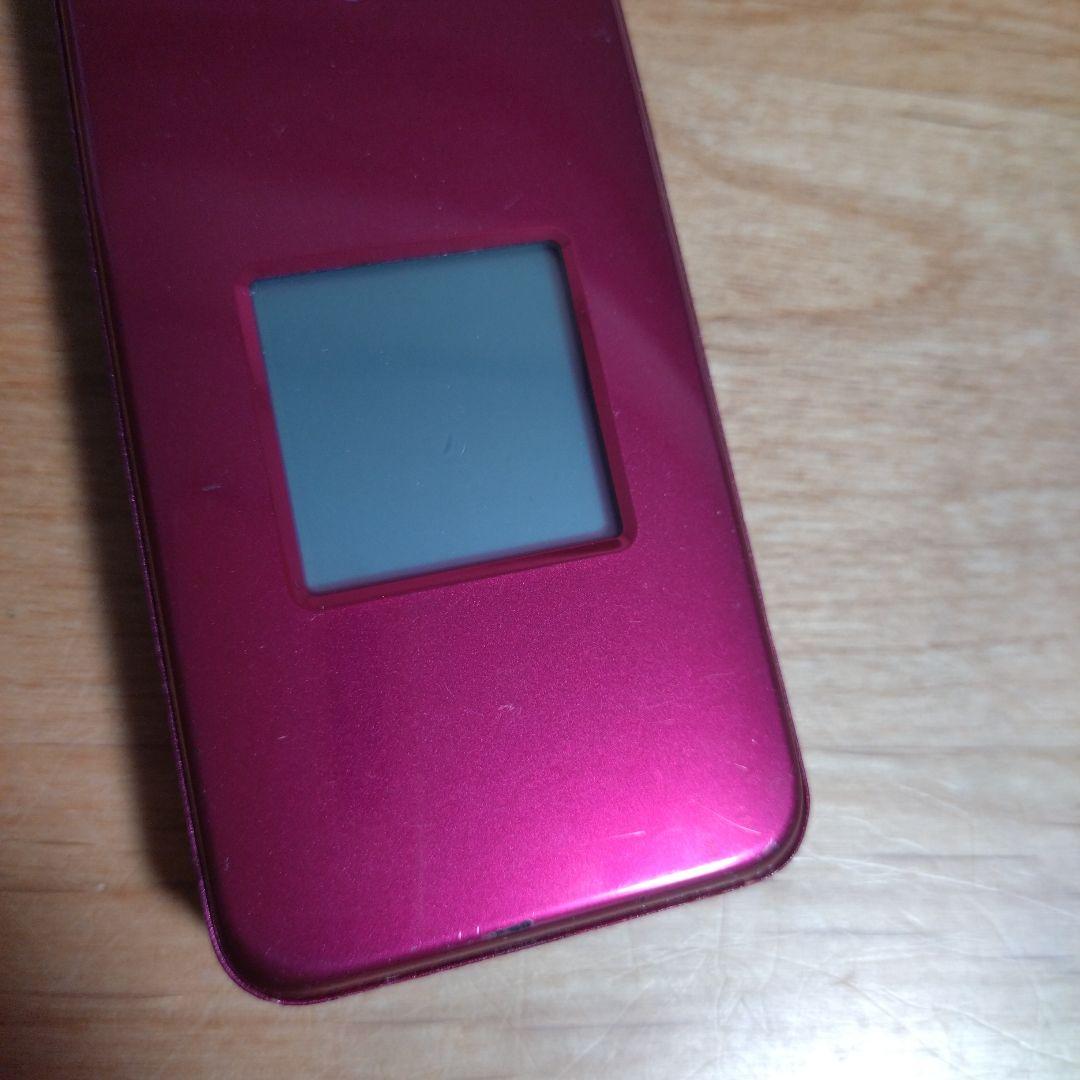 かんたんケータイ　au KYF41 レッド　卓上スタンド付き