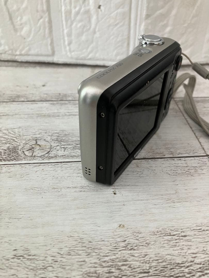 Nikon COOLPIX A10 シルバー