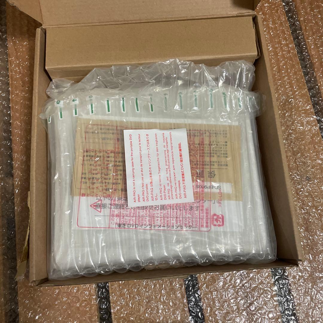 付属品完備 東芝 ポータブルDVD・BD・Blu-ray・ブルーレイプレーヤー