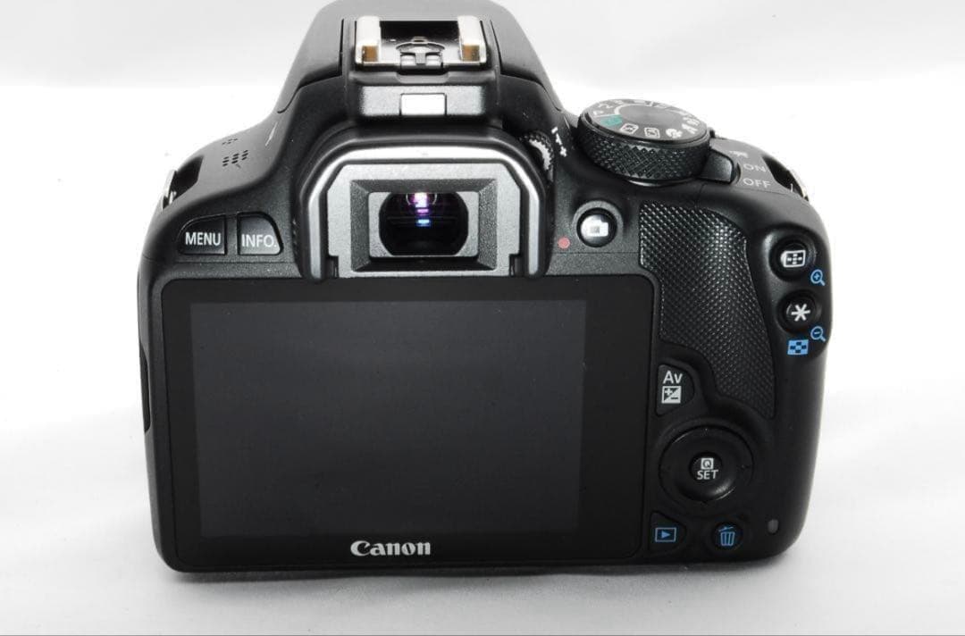 【軽量人気】Canon Kiss X7 ダブルレンズセット USM