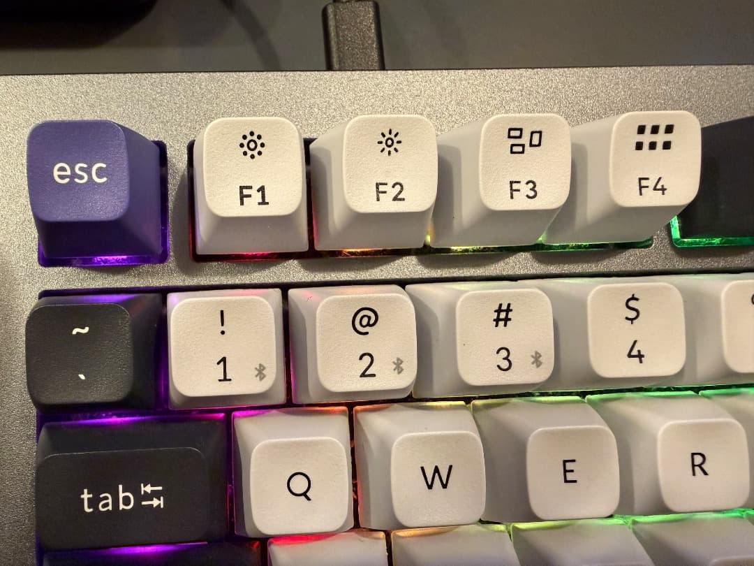 Keychron Q1 Pro メカニカル茶軸 ノブ US ホットスワップ 美品