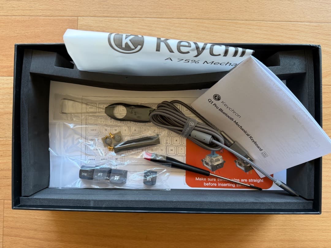 Keychron Q1 Pro メカニカル茶軸 ノブ US ホットスワップ 美品