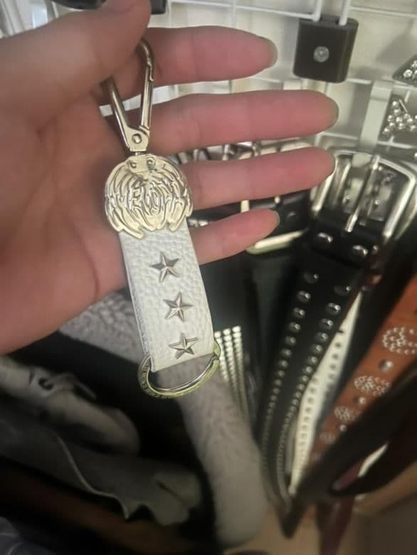 ec melodi カラビナ