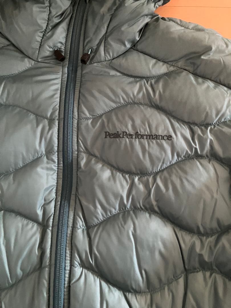 peak performance ヘリウムダウンLサイズ