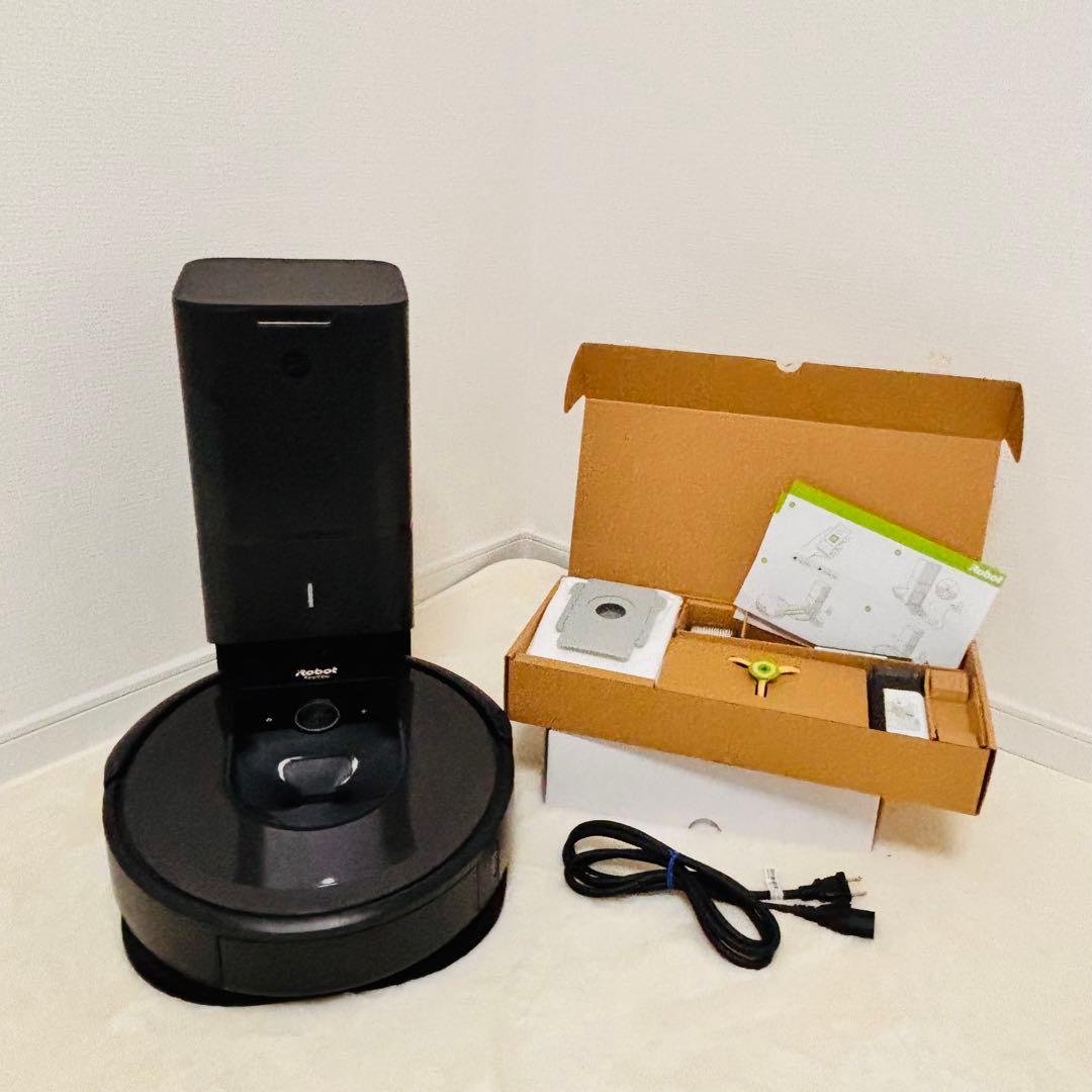 iRobot アイロボット Roomba ルンバ　ルンバi7 クリーンベース付き