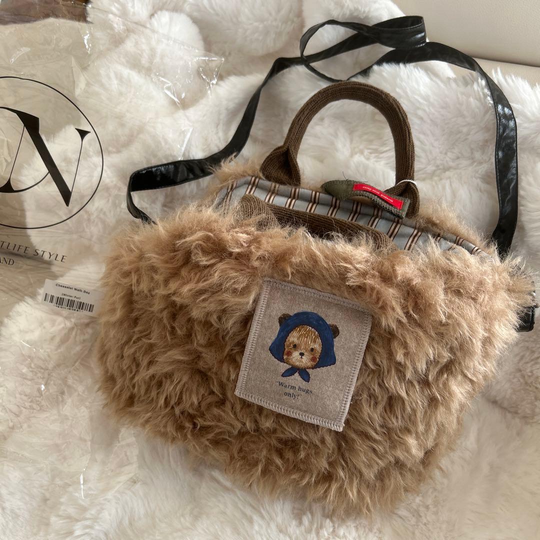 犬服・アクセサリー COZY N Cheeselet Walk Bag Winter Fur