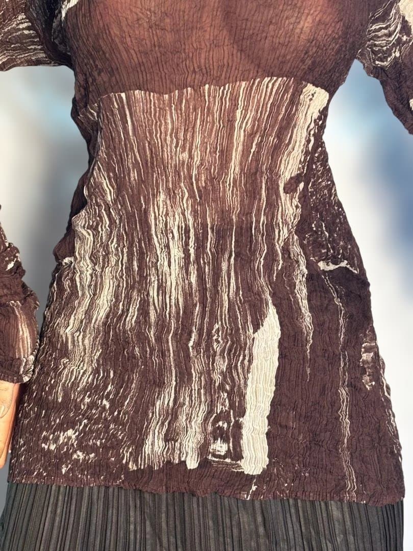 [希少] ISSEY MIYAKE しわプリーツ マーブルブラウントップス