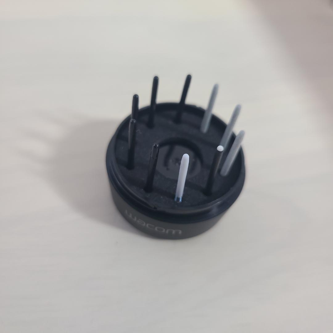 液タブ・ペンタブ Wacom Intuos Pro Medium PTH-651/K1