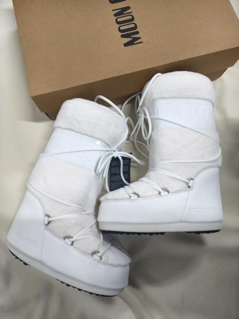 MOON BOOT ムーンブーツ ホワイト ファー付き ブーツ