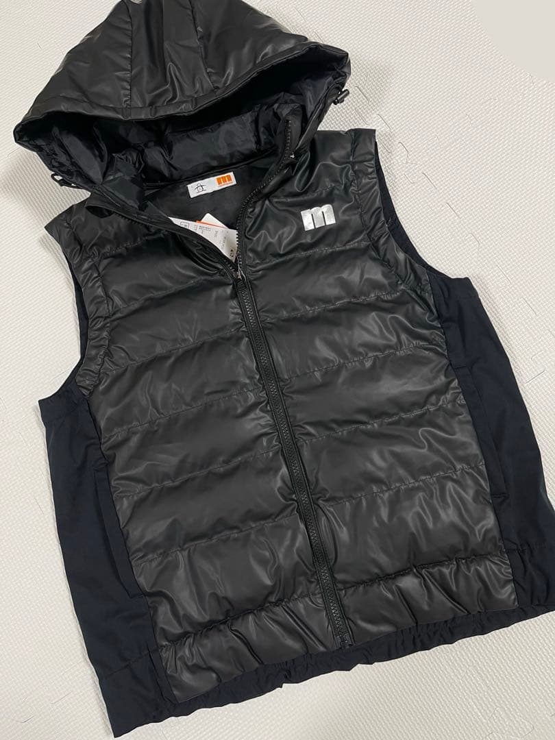 マンシングウエア　光を熱に変える　ヒートナビ　＋5℃ ベスト　定価38500円