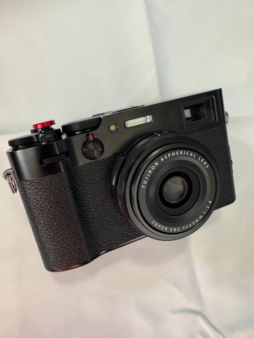 アクセサリー多数！FUJIFILM X100V