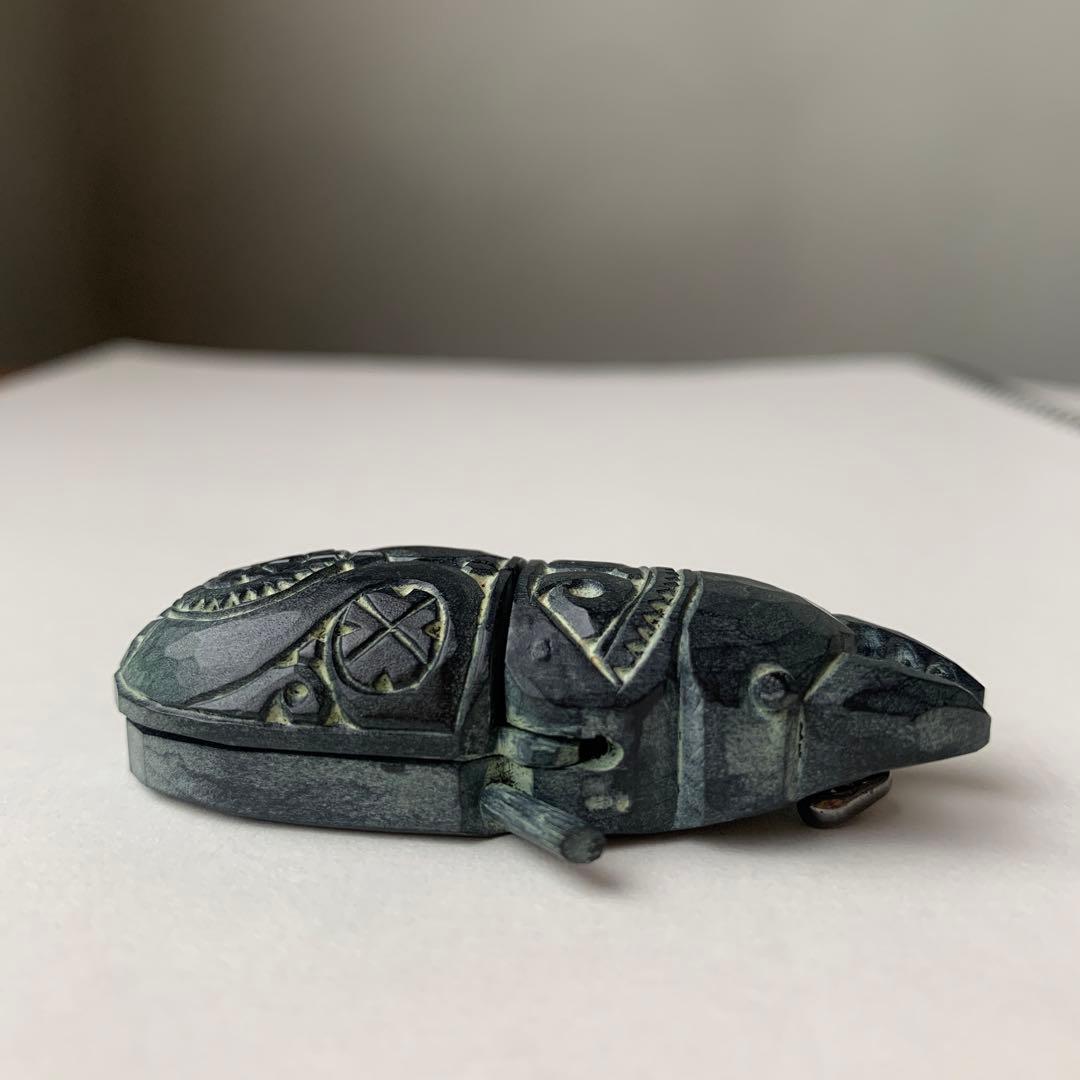 木製　アイヌ　木彫　砂澤ビッキ風　クワガタ虫　からくり　ペンダントヘッド