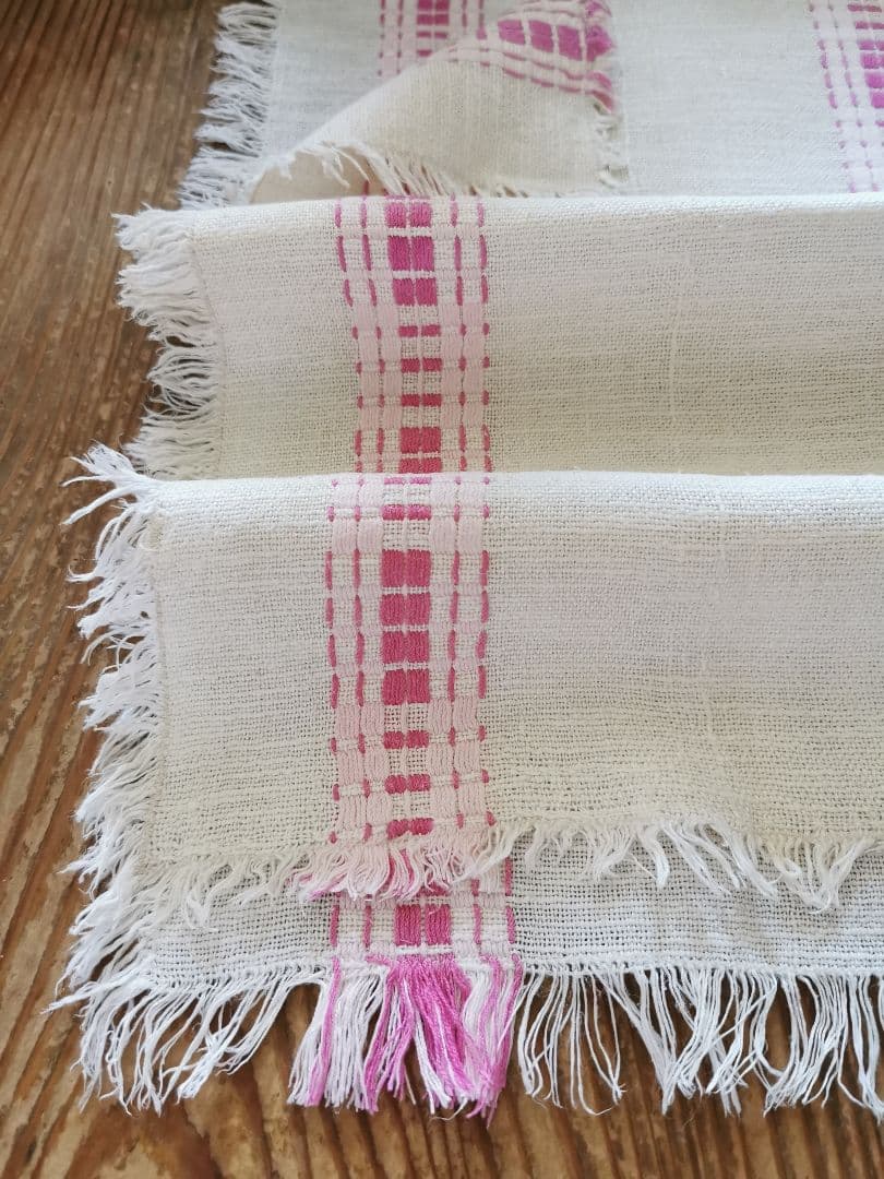 ヴィンテージ フランス ラズベリー＆桜ピンク織刺繍 リネンテーブルマット 2枚組