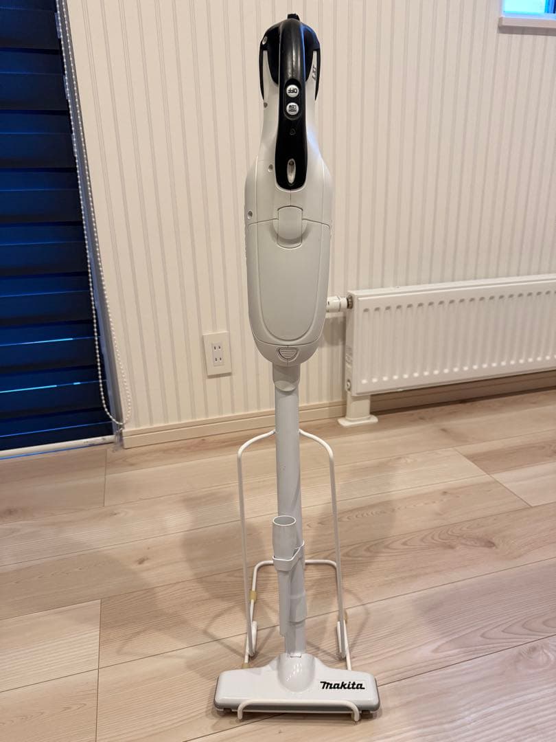 マキタ18V充電式クリーナーCL182FD 付属品多数あり