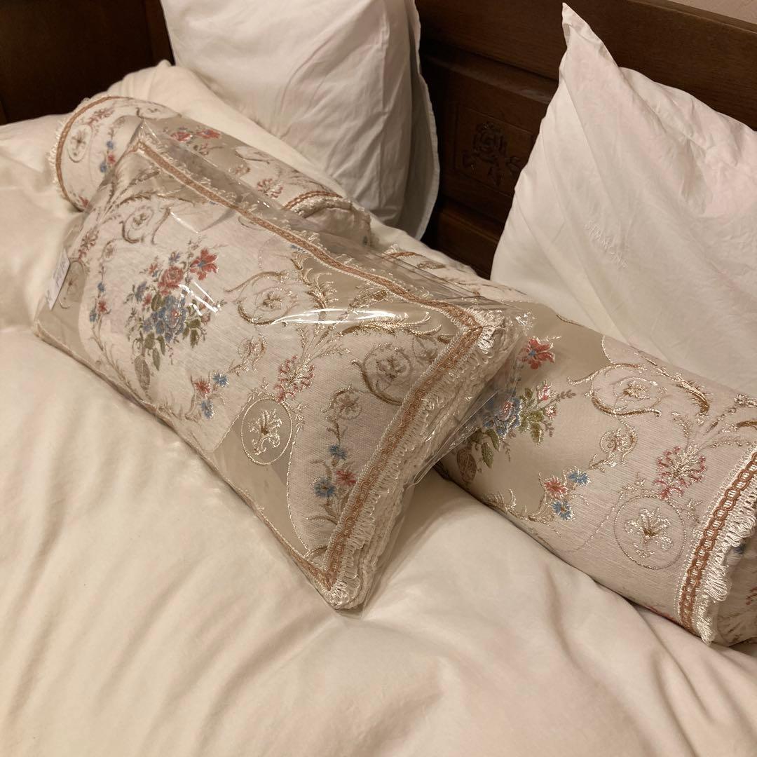 ￼￼￼アミブルージュ　ピロークッション