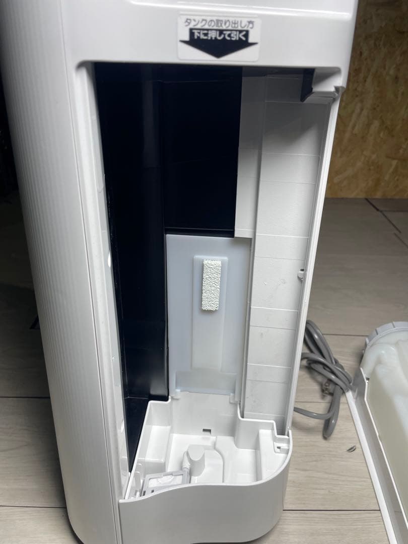 2024年製 SHARP 加湿空気清浄機 KC-40TH7-W