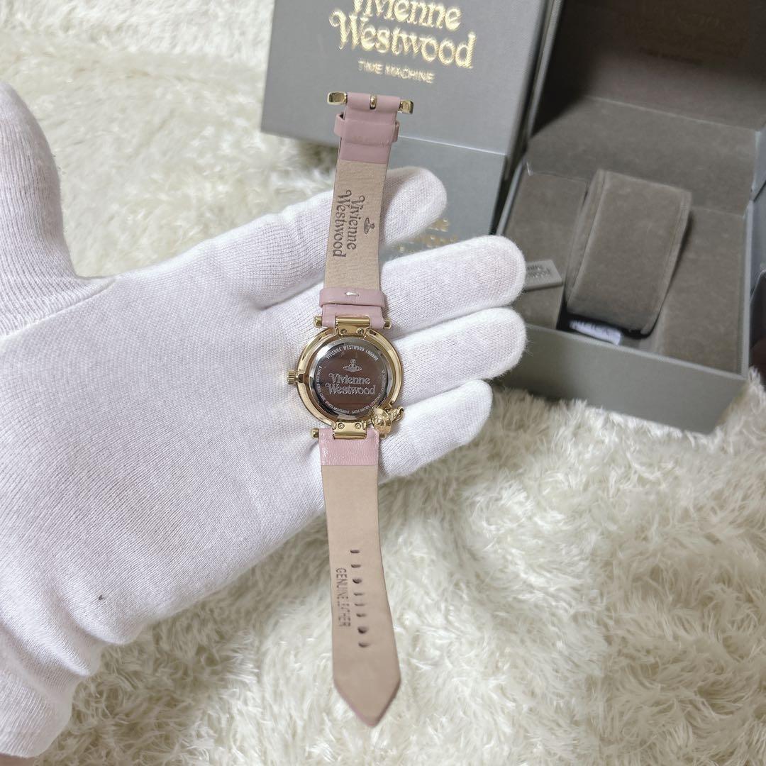 【美品】✨大人気✨ヴィヴィアンウエストヴッド腕時計レディース