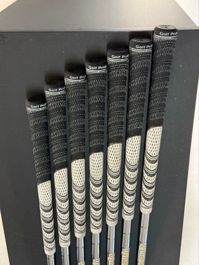 PRGR 02 アイアン 5-P.48°7本セット　DG 105S200