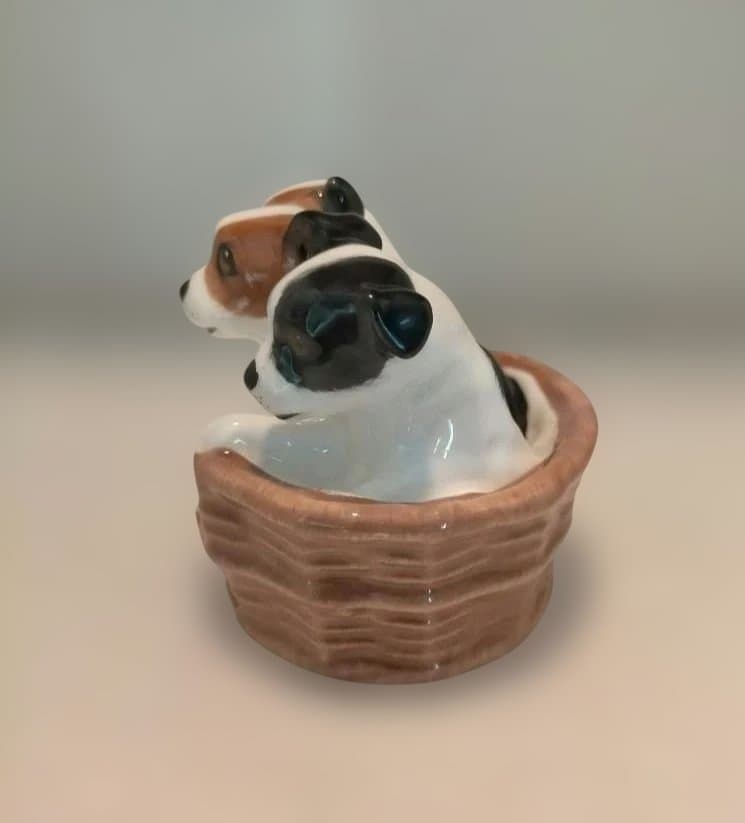 ロイヤルドルトン　テリア　バスケット