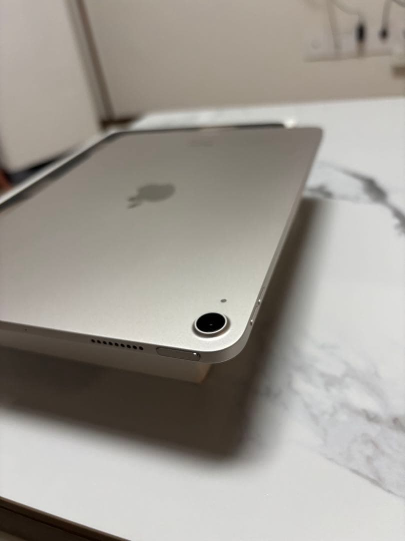 iPad Air第5世代スターライト256GB￼ Wi-Fiモデル