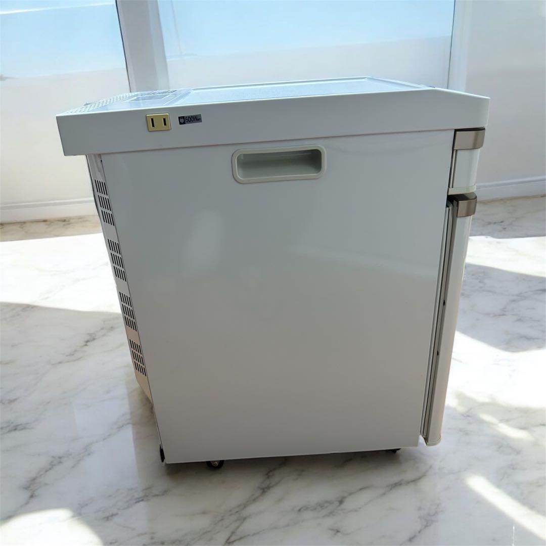 【極美品】TWINBIRD ツインバード ベッドサイド冷蔵庫 HR-D282