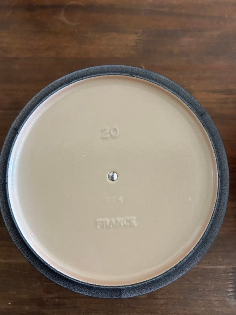 ル・クルーゼ　ココット　20センチ　　　　　シルバーつまみ