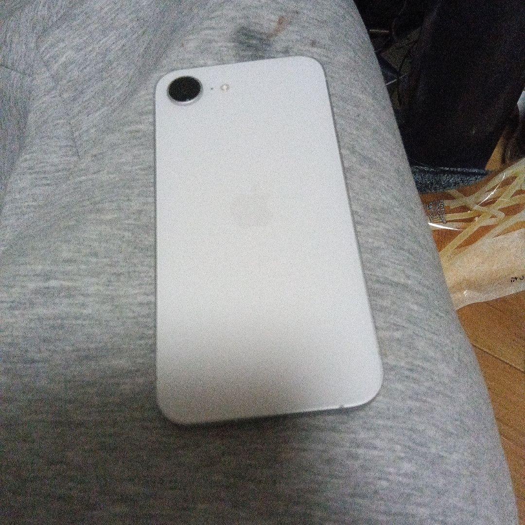 Apple iPhone 16eホワイト 128GB 本体