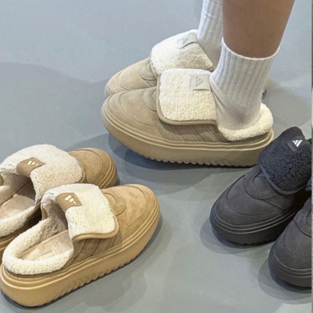 セール✨新品 adidas グランドコートミュール 24 ベージュオフホワイト