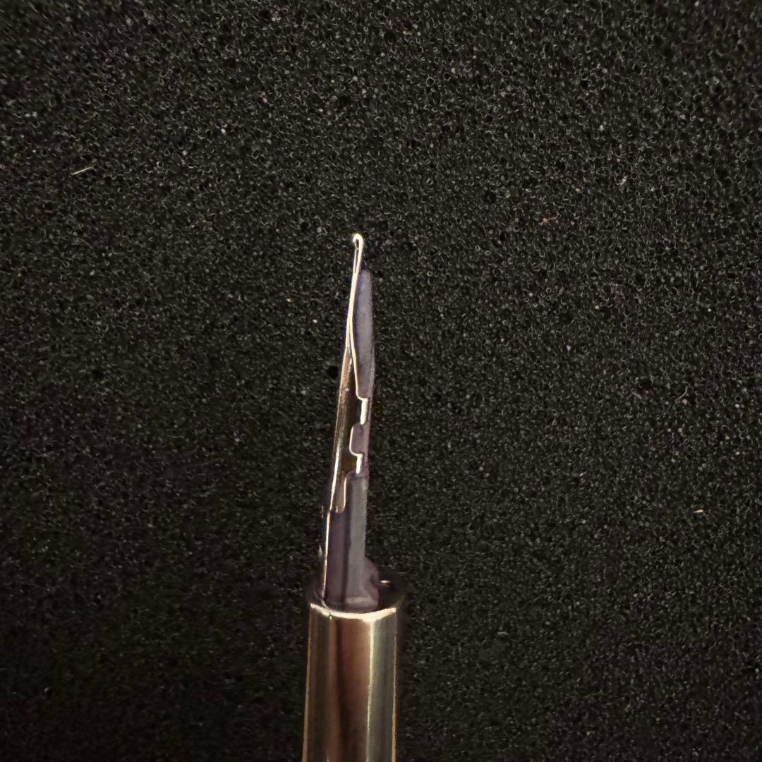 【ほぼ未使用】　PILOT　キャップレス　万年筆　螺鈿　ブラックM字（中字）