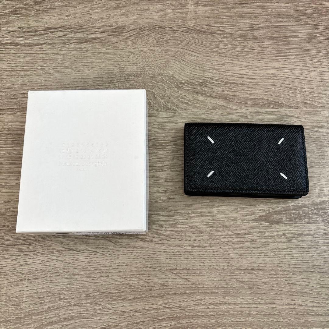 レザーカードホルダー