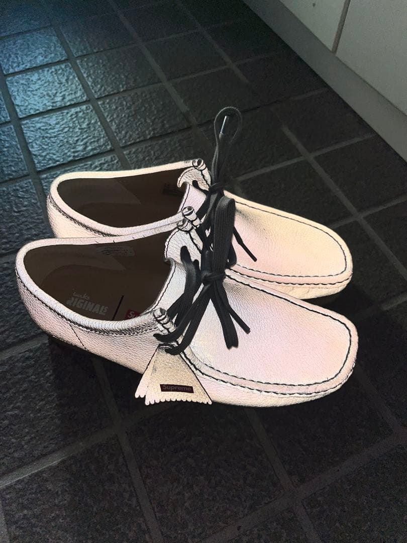 Supreme × Clarks Reflective Wallabee
