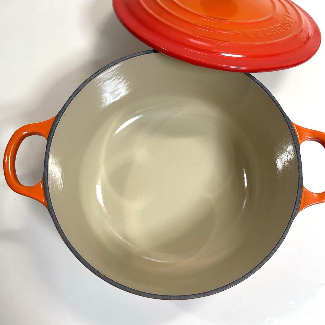 【未使用】ルクルーゼ　ココットロンド鋳鉄 20cm