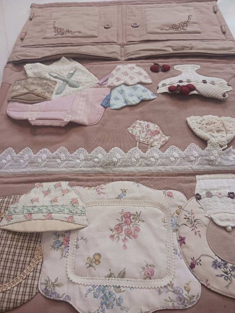 パッチワーク　収納ポケット付き壁掛け収納　MANYさんの作品