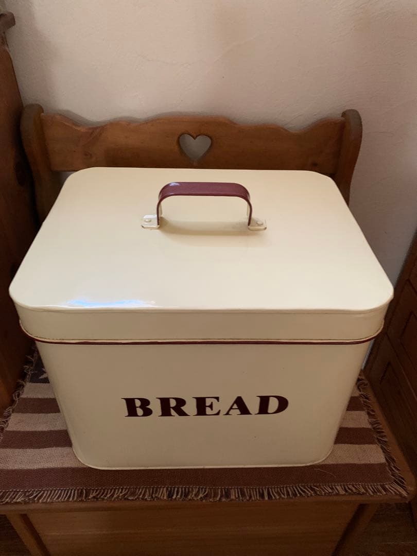 ブレッド缶　ボルドークリーム色 アンティーク雑貨　アメリカン雑貨