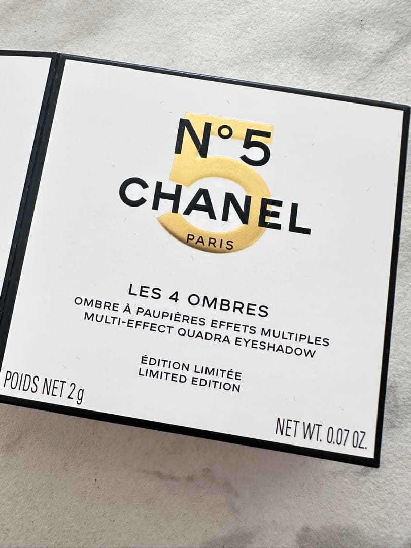 新品未使用品CHANEL N°5 4 OMBRES アイシャドウパレット 限定版