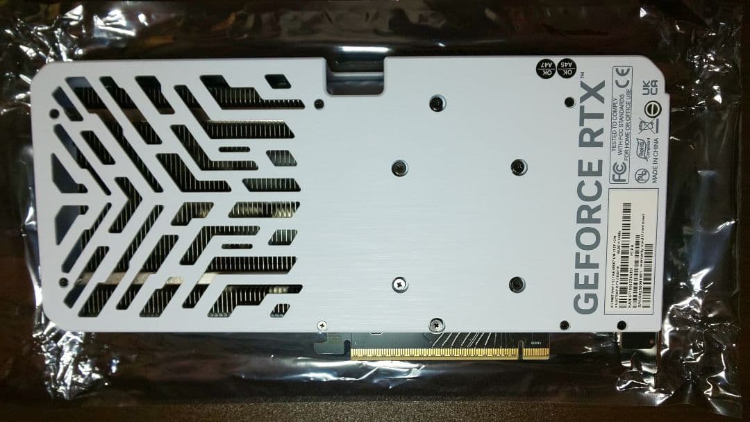 グラフィックボード・グラボ・ビデオカード Palit GeForce RTX 5060 Ti White OC 16GB