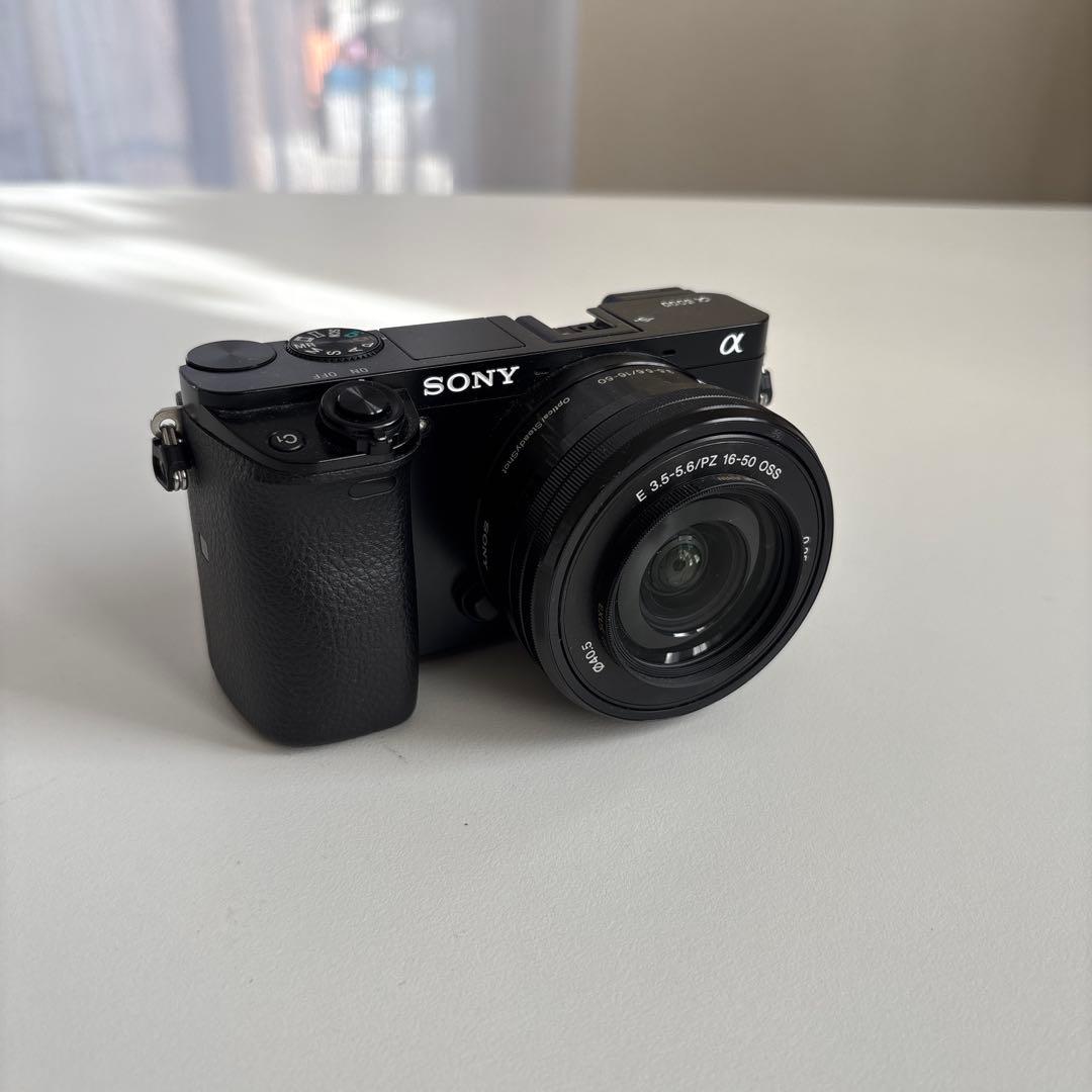 SONY 一眼レフ　a6000