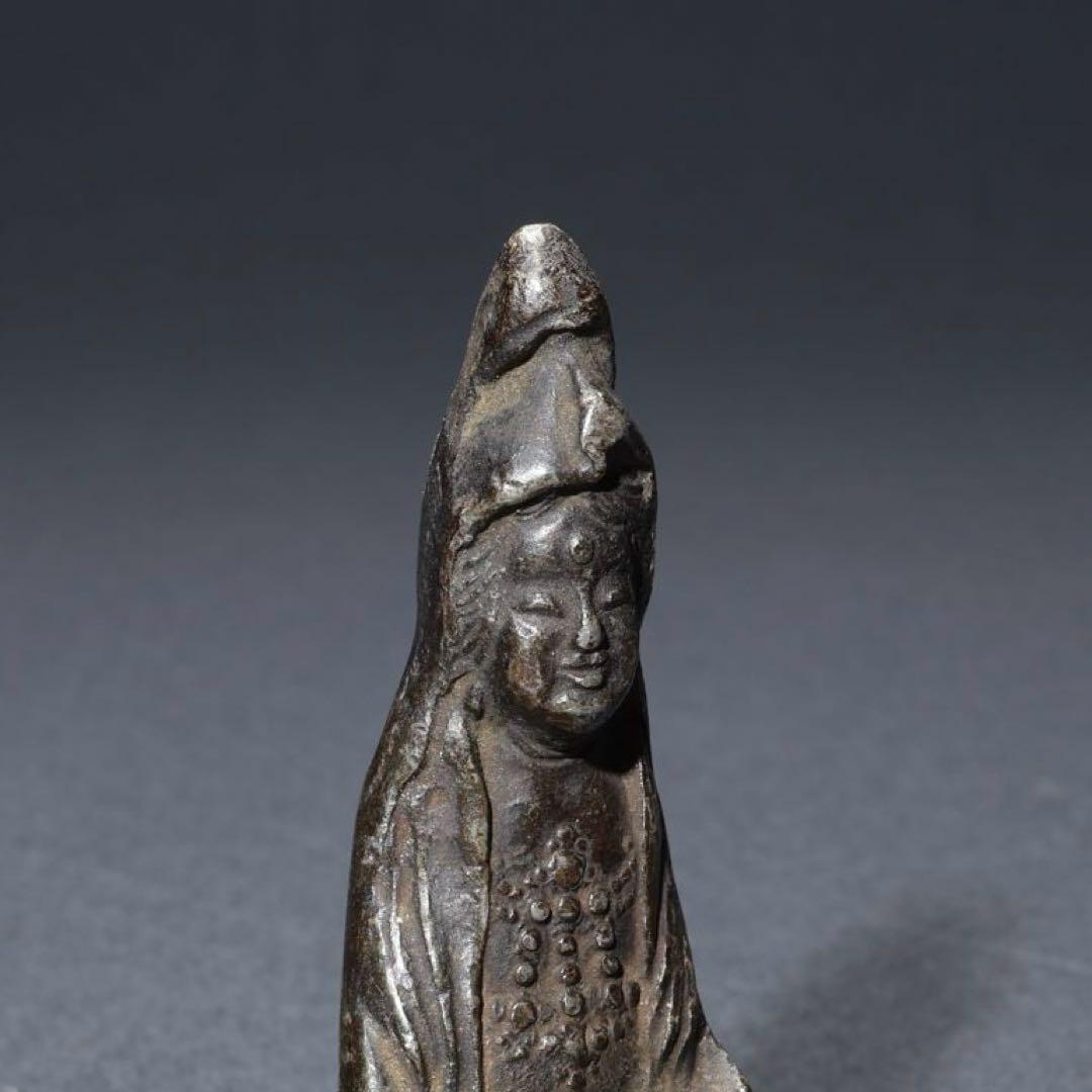 観音坐像　仏像　金属　骨董　R1679