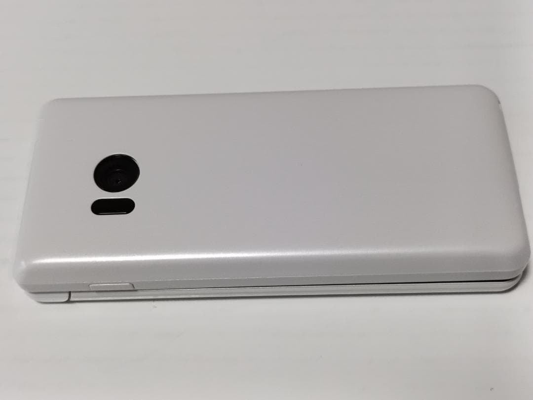 ☆ Y!mobile AQUOS ケータイ3 806SH ホワイト