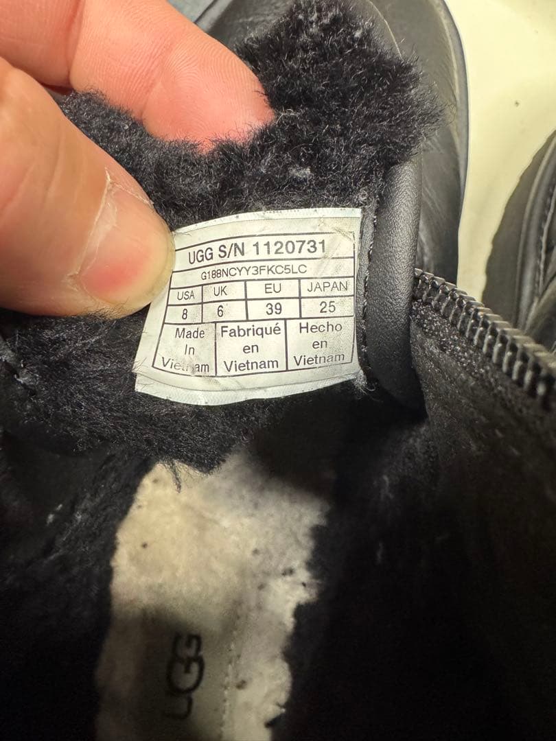 25cm UGG ブラック レザー ジップアップ ブーツ