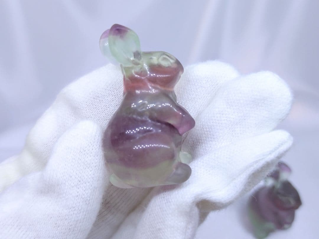 キャンディー フローライト うさぎ　セット　カービング　彫り物　双子　ペア　蛍石